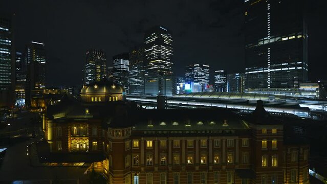 東京駅の夜景映像