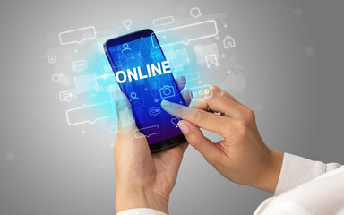 Obraz premium Hand using smartphone with social media concept