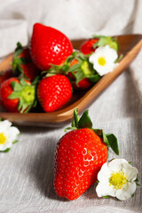 いちごテーブル