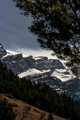 Monataña nevada en el Pirineo Aragonés