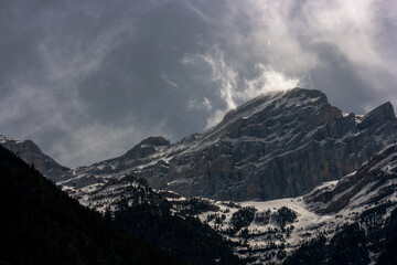 Fototapeta na wymiar Montaña del pirineo
