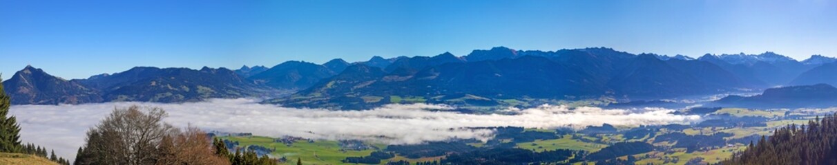 Allgäu - Bergpanorama - Ofterschwanger Horn - Obheiter - Bergkette - Alpen