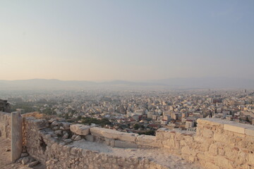 Fototapeta na wymiar a view of the city of Athens from the acropolis