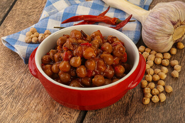 Baked chickpea with tomato sauce