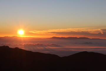 山頂から見る日の出