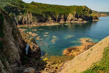 Obraz premium view of the coast of the island of island, Devil's hole, Jersey, Channel islands