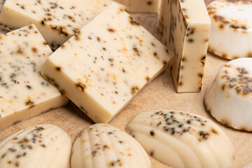 Artesanal Melt and Pour soap methode