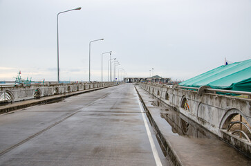 The road leading to the fish market where fish are traded by the sea