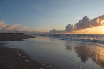 Fototapeta premium sunset over the sea