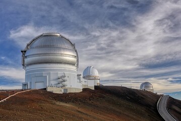 Fototapeta premium Mauna Kea Observatory, Hawaii: A Glimpse into the Universe