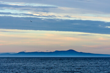 Fototapeta premium 望郷の国後 津別より 