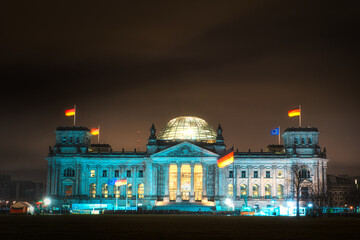 Fototapeta na wymiar Berlin - Hauptstadt - City - Deutschland - Reichstag