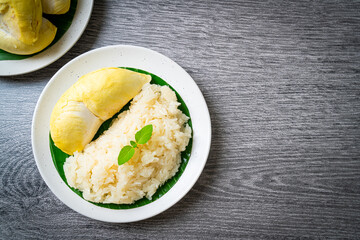 Durian sticky rice on plate