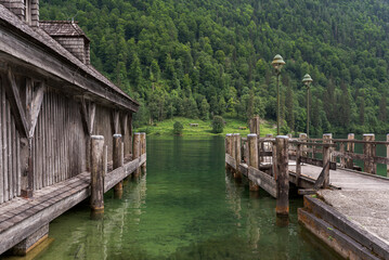 Obraz premium Jetty at Königssee, a natural lake in the extreme southeast Berchtesgadener Land district of the German state of Bavaria, near the Austrian border.