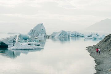 Fototapeta na wymiar Jokulsarlon Glacier Lagoon and the Diamond Beach in Vatnajokull National Park in Iceland