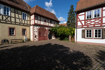 Fototapeta na wymiar Historischer Ortskern von Lohr am Main, Landkreis Main-Spessart, Unterfranken, Bayern, Deutschland.