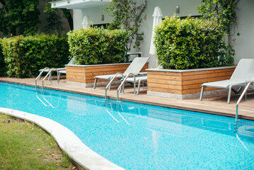 Obraz na płótnie Canvas Luxury swimming pool 