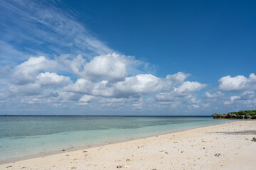多良間島と透き通る海のビーチ