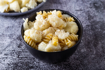 Pasta with cauliflower. Healthy, nutritious, completely vegetable dish, excellent to eat in winter, cauliflower season.