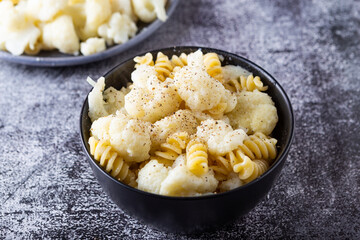Pasta with cauliflower. Healthy, nutritious, completely vegetable dish, excellent to eat in winter, cauliflower season.