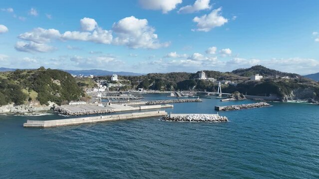 2023年1月　日本のアマルフィ　和歌山県雑賀崎漁港と雑賀崎灯台周辺の空撮映像