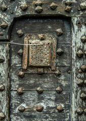 Détail de porte à Brancion, Saône-et-Loire, France