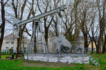 single-shoulder rocking machine at an oil field. Oil and gas production.
