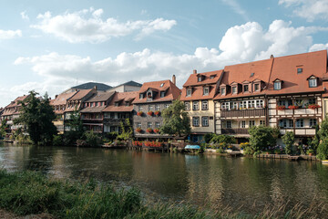 Fototapeta na wymiar view to the historical quarter on the bank of the Regnitz river Bamberg, Germany
