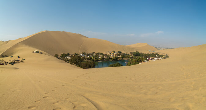 Huacachina Oasis, Paracas, Peru