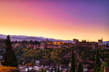 Naklejka premium Alhambra Fortress Aerial View at Sunrise, Granada, Andalusia