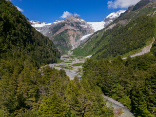 Fototapeta na wymiar Picturesque view while hiking to the Glaciar Ventisquero Yelcho in Patagonia, Chile 