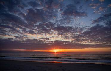 Fototapeta na wymiar Topsail Beach Sunrise