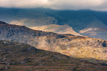 Fototapeta premium Light and shadows in the Kerry mountains