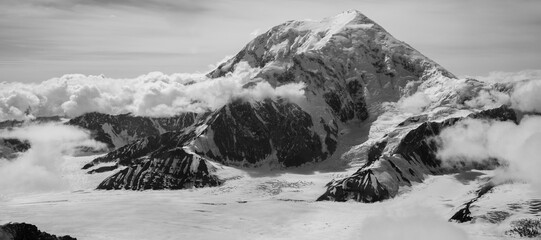 mountains in denali national park in alaska