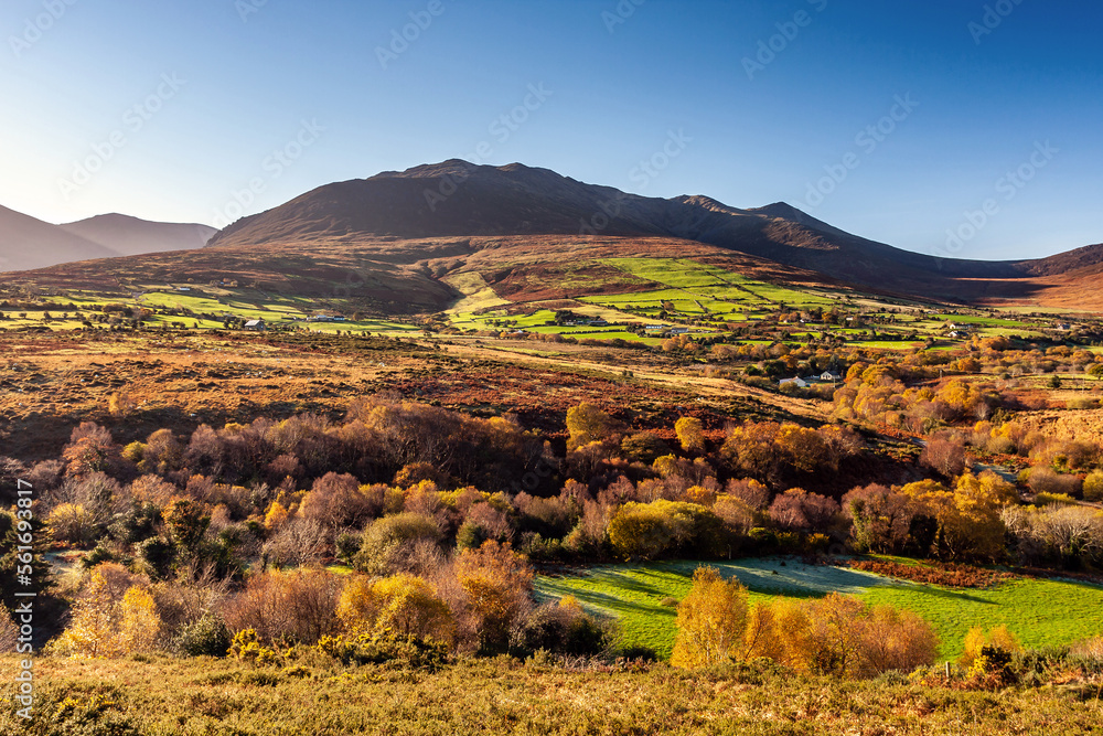 Wall mural hiking to ireland's tallest mountain, carrauntoohil