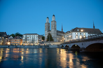 Obraz premium スイスチューリッヒの美しい夜景
