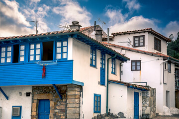Fototapeta na wymiar Tazones, pueblo marinero de Asturias