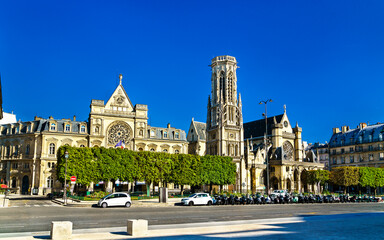 Fototapeta premium The Church of Saint-Germain-l'Auxerrois in Paris, France