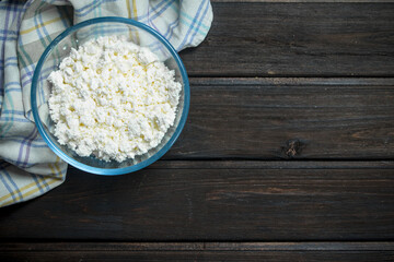 Cottage cheese in bowl .