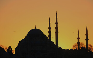 Silhouette of Suleymaniye Mosque after sunset in Istanbul, Turkey.