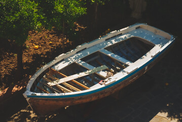 Renovation of an old fishing boat in the yard.