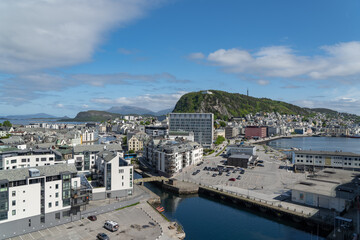 Fototapeta na wymiar View of the beautiful port city of Alesund in Norway