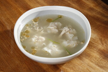 Pancit molo—dumpling soup from the Philippines