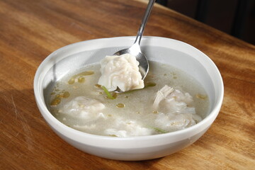 Pancit molo—dumpling soup from the Philippines