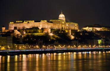 Fototapeta na wymiar Buda Castle reflected in the Danube, Budapest, Hungary
