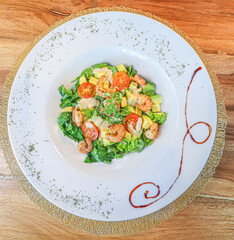 Ensalada de langostino - Grilled shrimp cesar salad