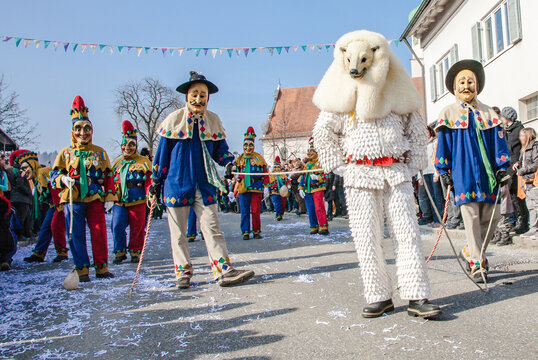 Schw&auml;bisch-Alemannische Fasnet, Fasnetsumzug in Oberschaben und Allg&auml;u, Faschingsumzug im Allg&auml;u