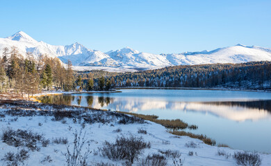 Fototapeta na wymiar View of Kidelyu lake on Ulagan Highlands in Altay mountains