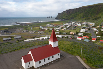 Fototapeta na wymiar Church in Vik, Iceland.