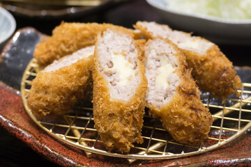 チーズ入り豚カツ　クローズアップ